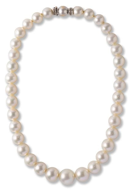 Pearl necklace
2nd half 20th century
18k white gol