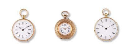 Tre piccoli orologi da tasca
Fine del XIX secolo 

