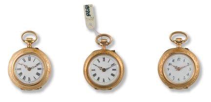 Tre piccoli orologi da tasca
Fine del XIX secolo
C