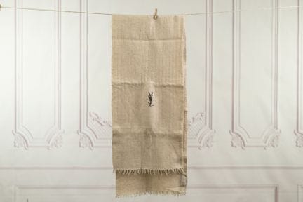 YVES SAINT LAURENT Foulard - Écharpe en cachemire 
