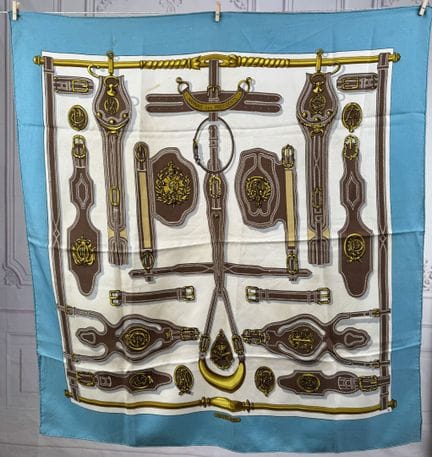 HERMES Paris - Carré en twill de soie imprimé, tit
