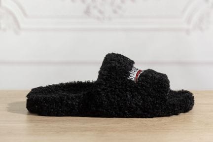 BALENCIAGA - Paio di sandali da uomo in pelliccia 