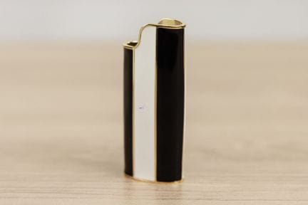 AMI par ALEXANDRE MATTUISSI - Porte briquet en mét