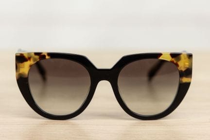 PRADA - Paire de lunettes de soleil en acétate noi