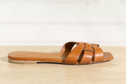 SAINT LAURENT Paris - Paire de nus pieds en cuir n