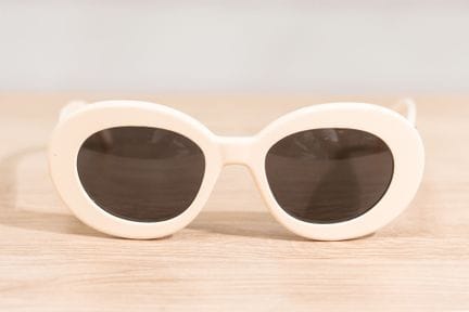 CELINE - Paire de lunettes de soleil forme olive c