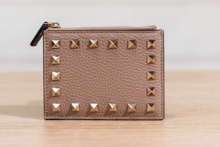 VALENTINO - Porte carte à une poche zippée en cuir