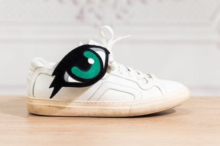 Pierre HARDY- Paire de baskets à lacets en cuir bl