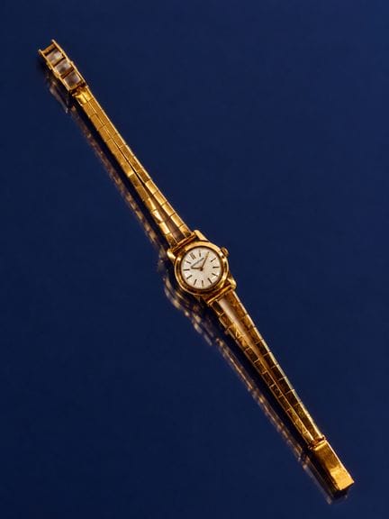 JAEGER-LECOULTRE - Women's wristwatch in 18k yello