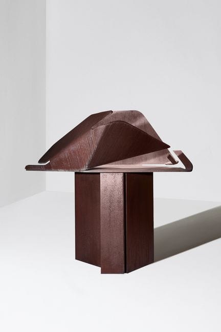 巴勃罗·帕拉苏埃洛（1916-2007）
《Sub-Rosa》，1985
耐候钢雕塑
高 160 ×