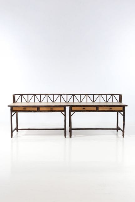 Christian Astuguevieille (1946-2026)
Mesa - Modelo