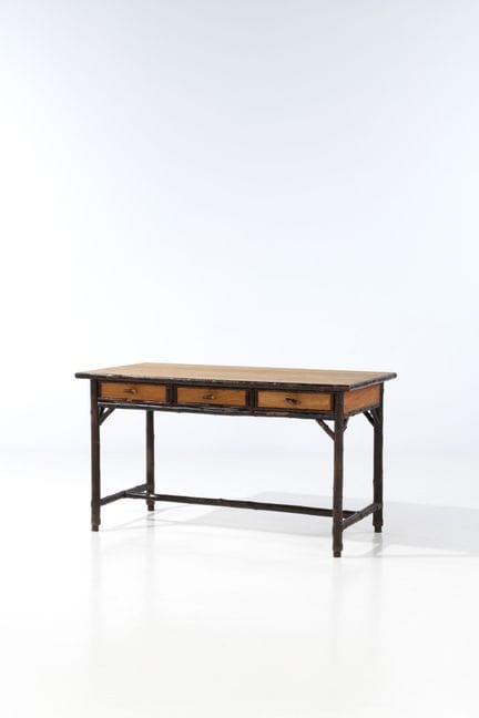 克里斯蒂安·阿斯图格维耶（1946-2026）
桌子  - “IROKO”款式
栗木
“木材与森林”
