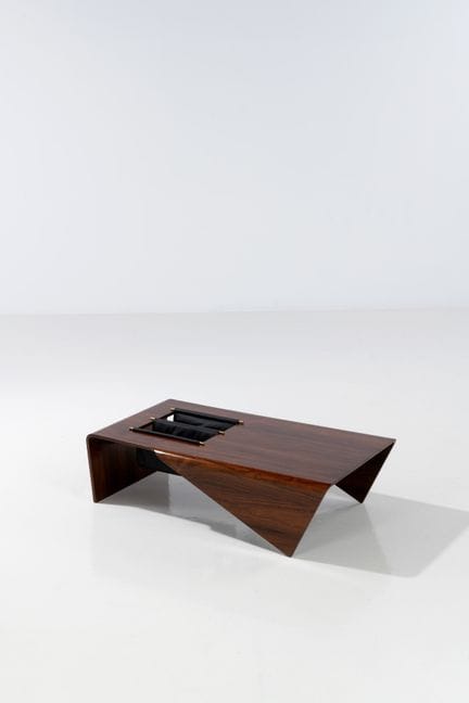 x Jorge Zalszupin (1922-2020)
Table basse porte-re