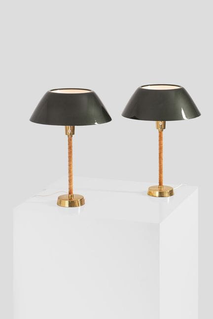 xx Lisa Johansson-Pape (1907-1989)
Coppia di lampa