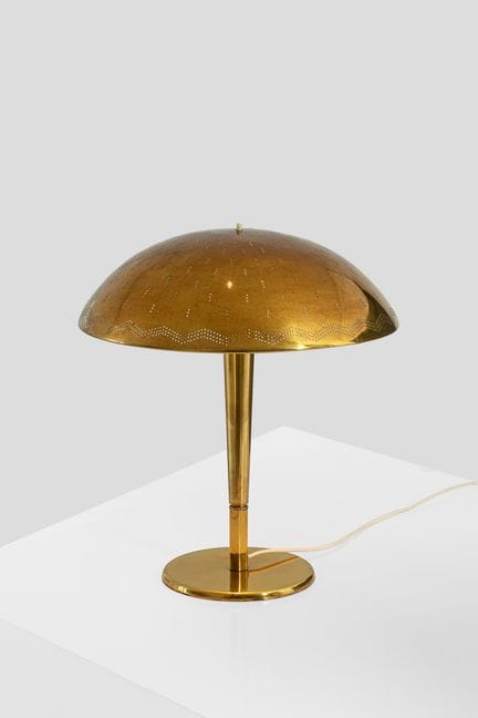 xx Paavo Tynell (1890-1973)
Lampada da tavolo mode
