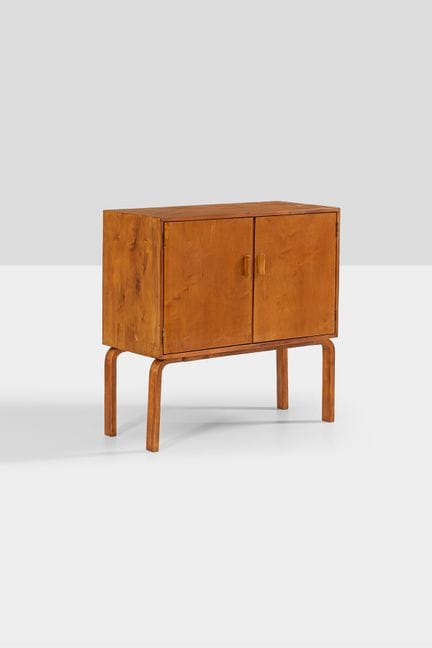 xx Alvar Aalto (1898-1976)
Scrivania
Impiallacciat
