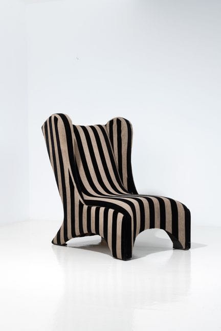 Christian Lacroix (nato nel 1951)
Poltrona
Tessuto