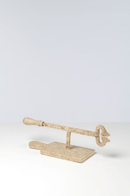 xx Jiri Kolar (1914–2002)
Blechschere – Messer, 19