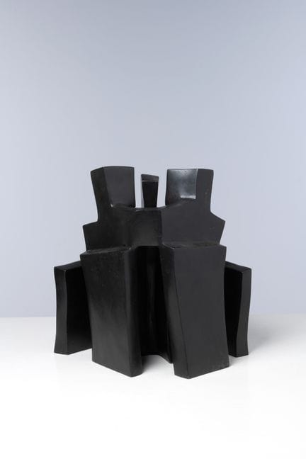 Parvine Curie (geb. 1936)
„Mutter mit drei Figuren