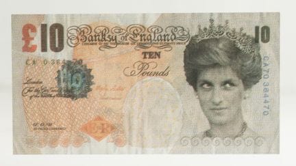 BANKSY 
Bristol, Reino Unido (1973)
«Di-Faced Tenn