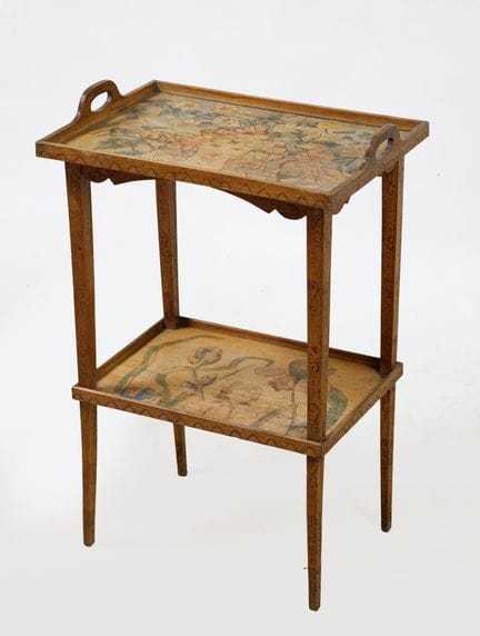 Table d'appoint Art nouveau, France, début du XXe 