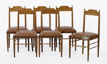 Six chaises, Espagne, années 1960
En chêne, revête