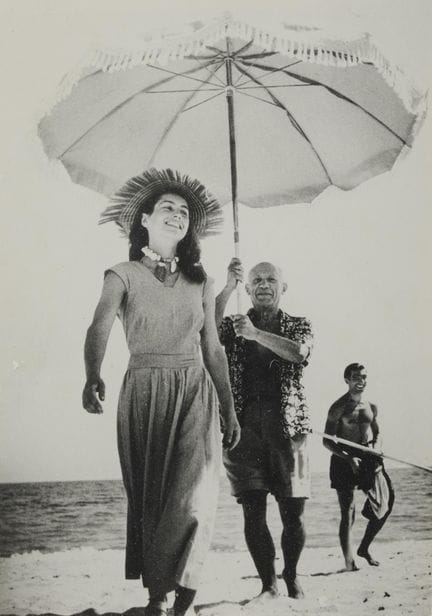 ROBERT CAPA 
BUDAPEST, UNGHERIA (1913) / THAI BINH