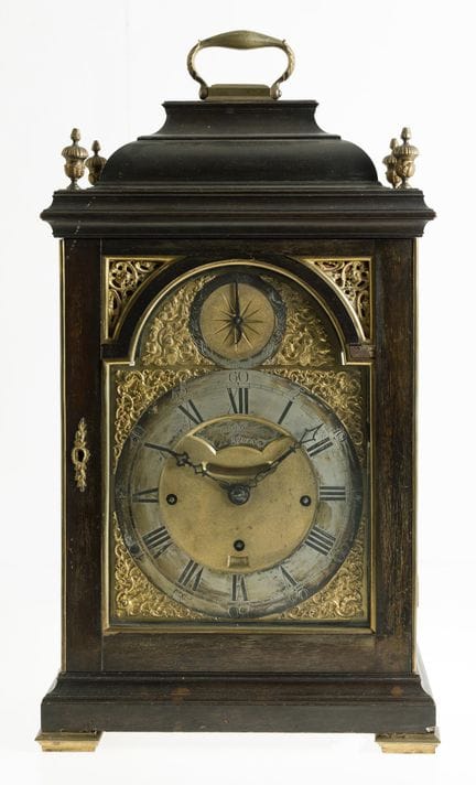 Reloj de sobremesa de la época de Jorge II, Charle