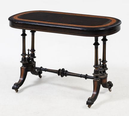 Tavolo ovale, stile Napoleone III, Francia, XIX se