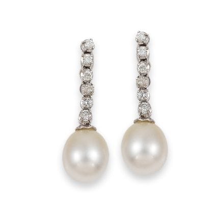 OHRRINGE, GOLD MIT PERLE UND DIAMANTEN
Ein Paar la