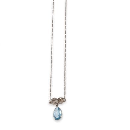 COLGANTE DE PLATINO CON DIAMANTES Y ESPINELA SINTÉ