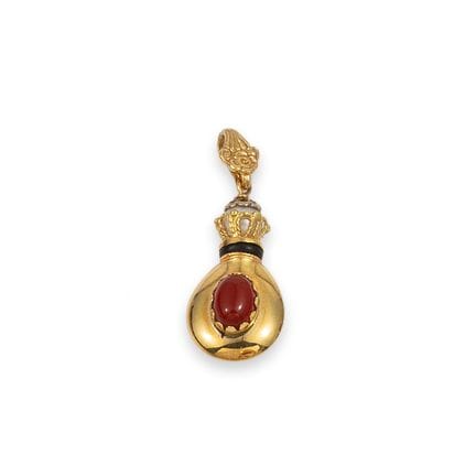 COLGANTE, FRASCO DE PERFUME, DE ORO CON CALCEDONIA