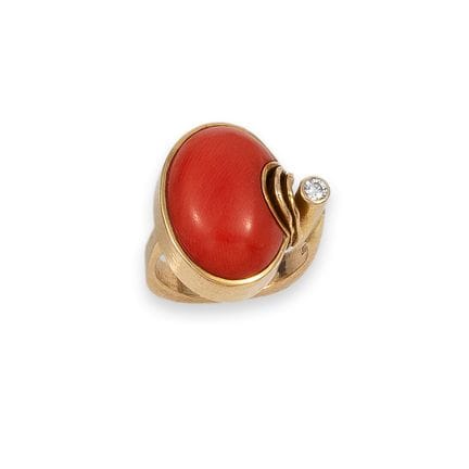 BAGUE EN OR 14 CARATS AVEC CORAIL ET DIAMANTS
Bagu