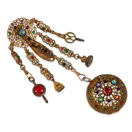 CHATELAINE, ÉPOQUE VICTORIENNE, MÉTAL DORÉ ET ÉMAI