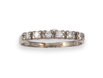 RING, HALB-ETERNITY, GOLD MIT DIAMANTEN
Halb-Etern