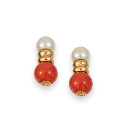 BOUCLES D'OREILLES, OR, CORAIL ET PERLES
Paire de 