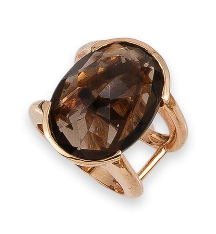BAGUE EN OR AVEC QUARTZ FUMÉ
Large bague en or ros