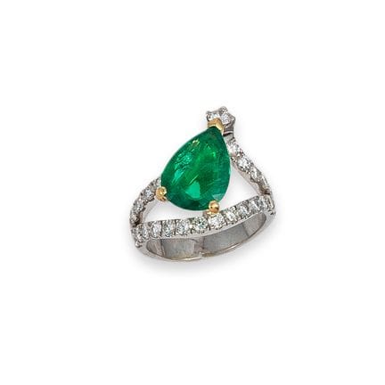 ANELLO, ORO, DIAMANTI E SMERALDO DA 3,22 CT
Anello