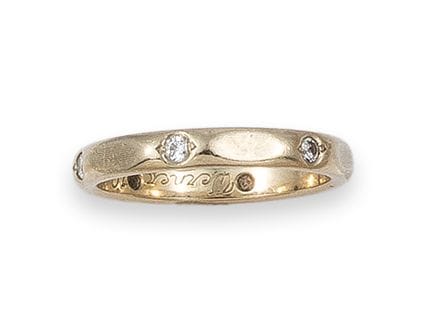 BAGUE EN OR 14 CARATS AVEC DIAMANTS
Bague en or ja