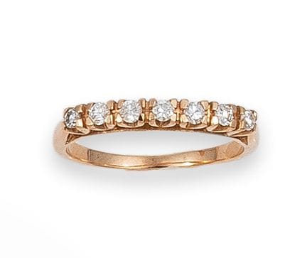 BAGUE « DEMI-ÉTERNITÉ », OR ROSE AVEC DIAMANTS
Bag