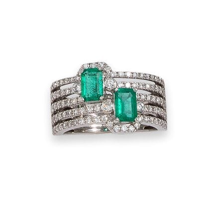 ANELLO CON SMERALDI E DIAMANTI A TAGLIO BRILLANTE
