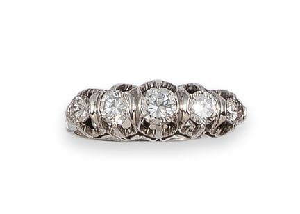 FASSUNGSRING, PLATIN MIT DIAMANTEN
Fassungsring au