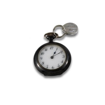 LEPINE-TASCHENUHR, GEBLAUT, UM 1935
Lepine-Uhr aus