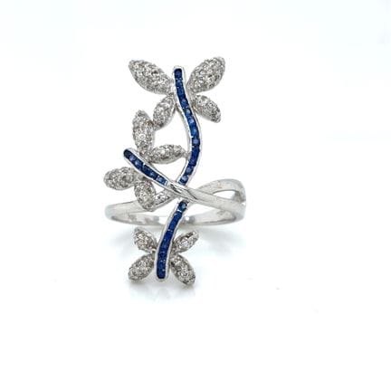 White gold (750‰) RING featuring three butterflies