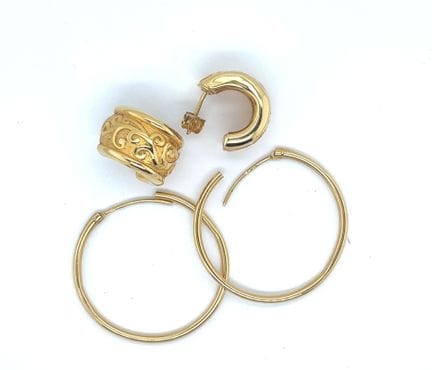 Two pairs of gold (750‰) EARRINGS, including one p