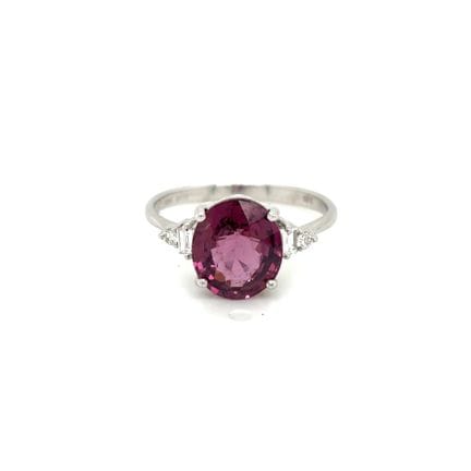 Gold ring (750‰) set with a vintage pink tourmalin