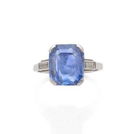 MAUBOUSSIN

Ring „Saphir“

Rechteckiger Saphir mit