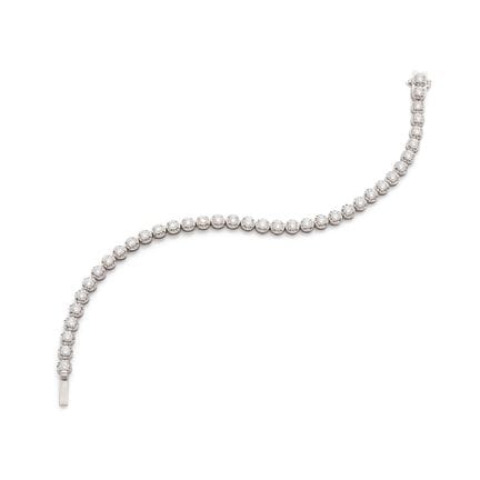 ARMBAND „RIVIERE“

Runde Diamanten im Brillantschl