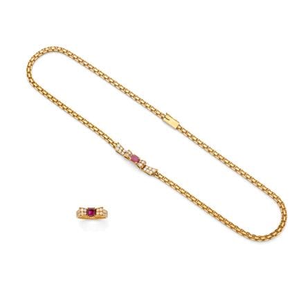 VAN CLEEF &amp; ARPELS

Halskette und Ring „Nœud“
