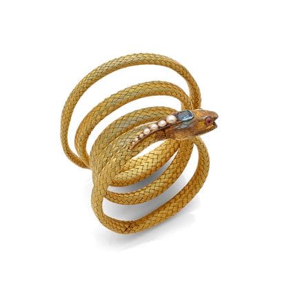 ARMBAND „SCHLANGE“

Rechteckiger Saphir, Halbperle